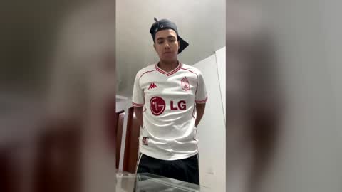 juanieuo online show from 04.16.26