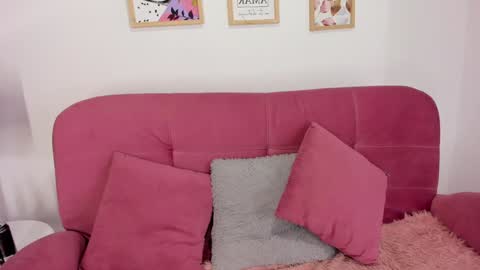 Snapshot of juanita_owens chatting on 12.27.24 juanita_owens online show from 12.27.24