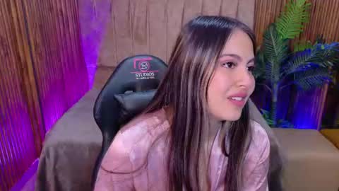 JUANITA online show from 07.09.26