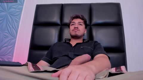 Snapshot of juanmechanic chatting on 02.13.26 JUAN online show from 02.13.26