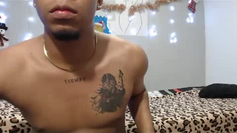 Snapshot of juanse_hot11 chatting on 01.18.25 juanse_hot11 online show from 01.18.25