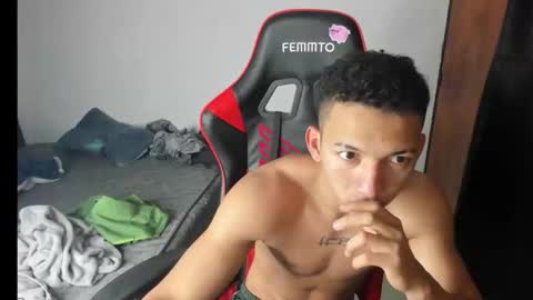 Snapshot of juansw66 chatting on 02.10.26 juansw66 online show from 02.10.26