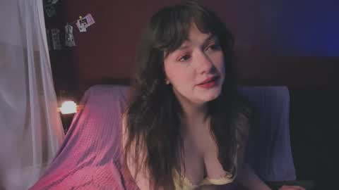 Snapshot of juby_yubi chatting on 10.15.25 Arina online show from 10.15.25