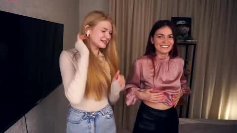 We Kate and EvaDay   AshleyNight  Lovense is on PVT ALWAYS OPEN  online show from 03.04.25