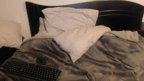 Juan Alcal online show from 12.22.24