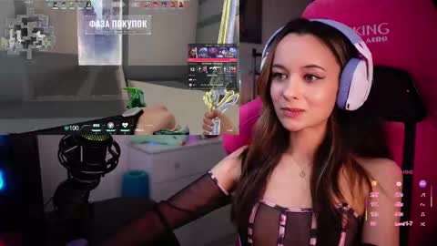 Angelina online show from 02.28.25