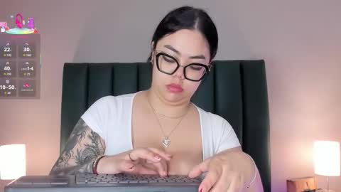 Juicy online show from 02.05.26