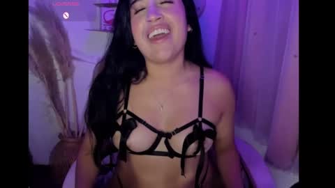 Snapshot of juicy_peach_ass chatting on 09.30.25 valeska online show from 09.30.25