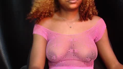 Snapshot of juicy_plumx chatting on 02.14.25 Wet Baddie online show from 02.14.25