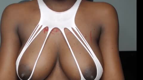 Snapshot of juicy_plumx chatting on 11.21.25 Wet Baddie online show from 11.21.25