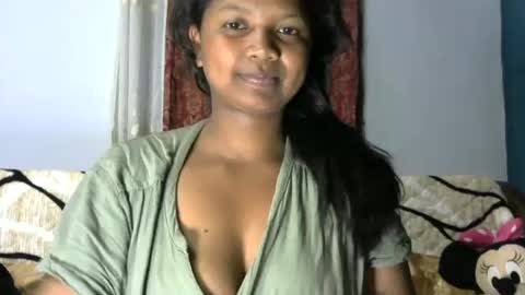 Snapshot of juicy_pretty chatting on 06.29.26 stellah online show from 06.29.26