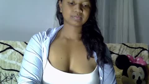 Snapshot of juicy_pretty chatting on 08.05.26 stellah online show from 08.05.26