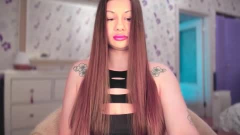 Elena online show from 10.15.25