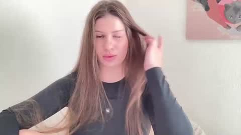 Snapshot of juicyhelenx chatting on 07.31.26 Elena online show from 07.31.26