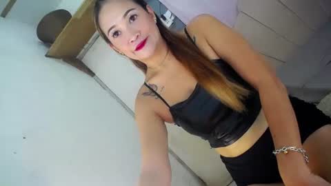 Snapshot of juicyliciousgirl chatting on 02.15.26 Den online show from 02.15.26