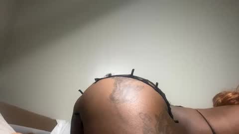 Snapshot of juicyy_mochaa chatting on 10.23.25 juicyy_mochaa online show from 10.23.25