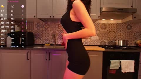 Juicy online show from 11.12.25