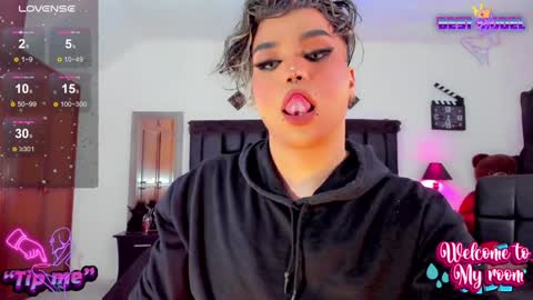 Jujubee online show from 01.26.25