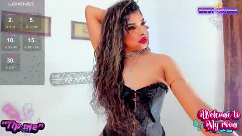 Jujubee online show from 09.13.25