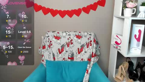 Snapshot of julescrown chatting on 02.17.25 Jules online show from 02.17.25