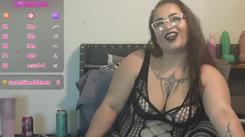 Julesss online show from 12.08.24