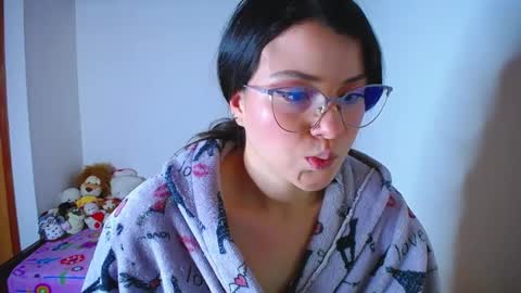 Juliana online show from 10.05.25