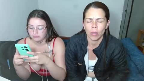 Snapshot of juli_69 chatting on 02.13.25 Juliana Torres online show from 02.13.25