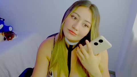 Snapshot of juli_69 chatting on 09.23.25 Juliana Torres online show from 09.23.25