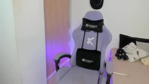 juli_santos_22 online show from 03.08.25