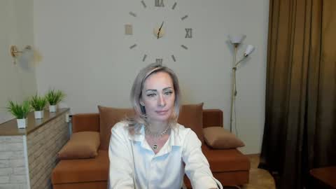 julia__cherry_ online show from 01.16.25