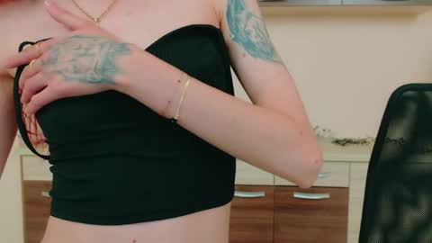 JuliaJae online show from 05.21.26