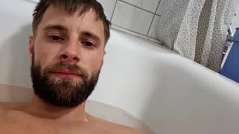 julia_official online show from 10.03.25