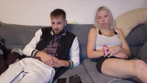 julia_official online show from 10.17.25