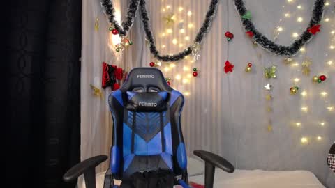 Juliana online show from 01.08.25