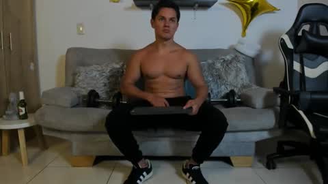 julian_wallace online show from 11.15.25