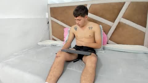 julian online show from 11.25.25