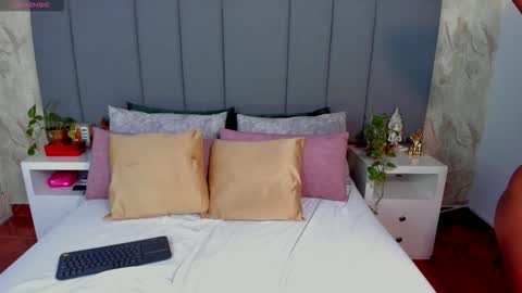 juli online show from 10.02.25