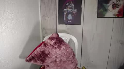 julianawet_25 online show from 01.18.26