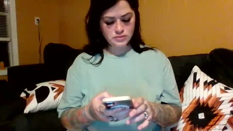 Snapshot of julianaxxxrose chatting on 12.18.24 Texas Mamasita online show from 12.18.24