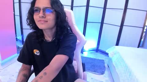 julianne_7 online show from 02.17.26