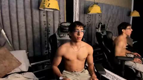 Snapshot of julianrouss chatting on 07.12.26 Julian online show from 07.12.26