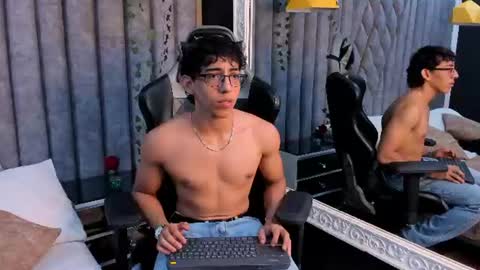 Snapshot of julianrouss chatting on 07.17.26 Julian online show from 07.17.26