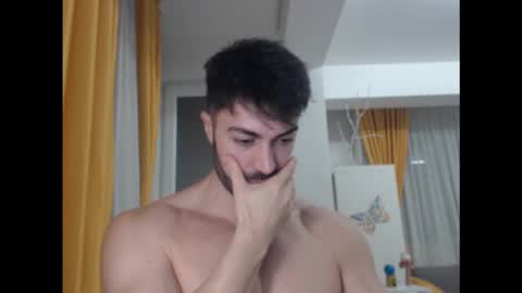 Snapshot of julianroyce chatting on 11.18.25 JulianRoyce online show from 11.18.25