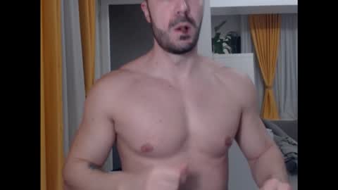 Snapshot of julianroyce chatting on 01.10.26 JulianRoyce online show from 01.10.26