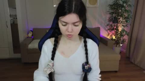Snapshot of juliaortega_ chatting on 05.23.26 Julia online show from 05.23.26