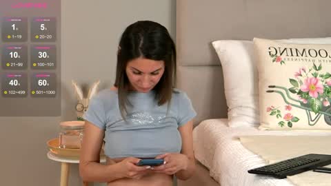 Julie online show from 04.04.26