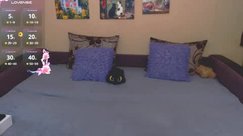 Jul online show from 04.04.26