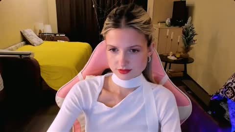 Julie online show from 12.18.25