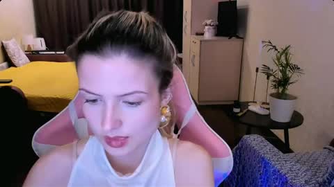 Julie online show from 03.21.26