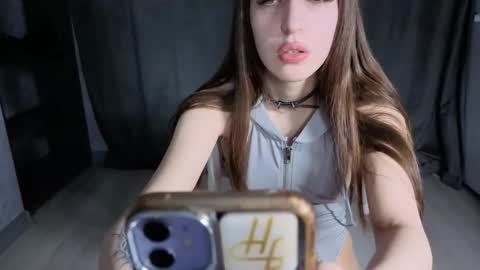 Snapshot of juliebeshears chatting on 03.30.26 juliebeshears online show from 03.30.26